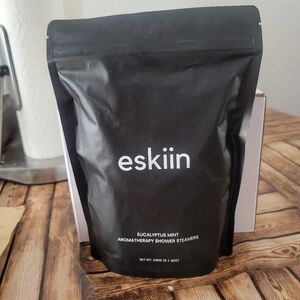 Eucalyptus Mint Aromatherapy Shower Steamers - Black 6qt